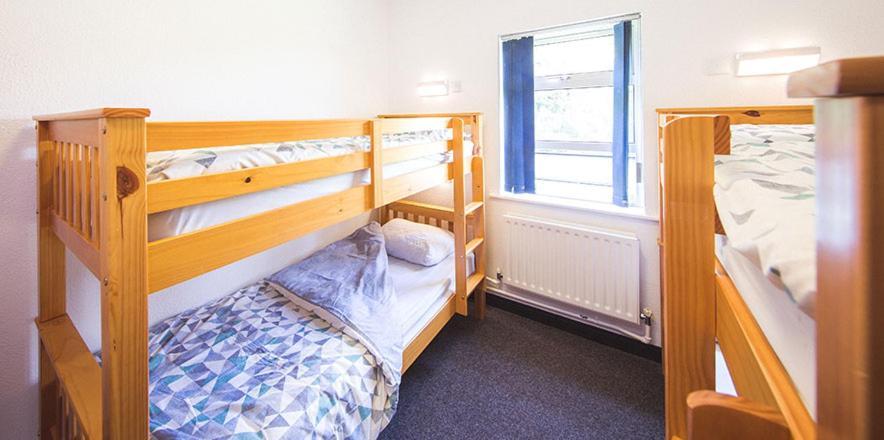 White Park Bay Youth Hostel Балинтой Екстериор снимка