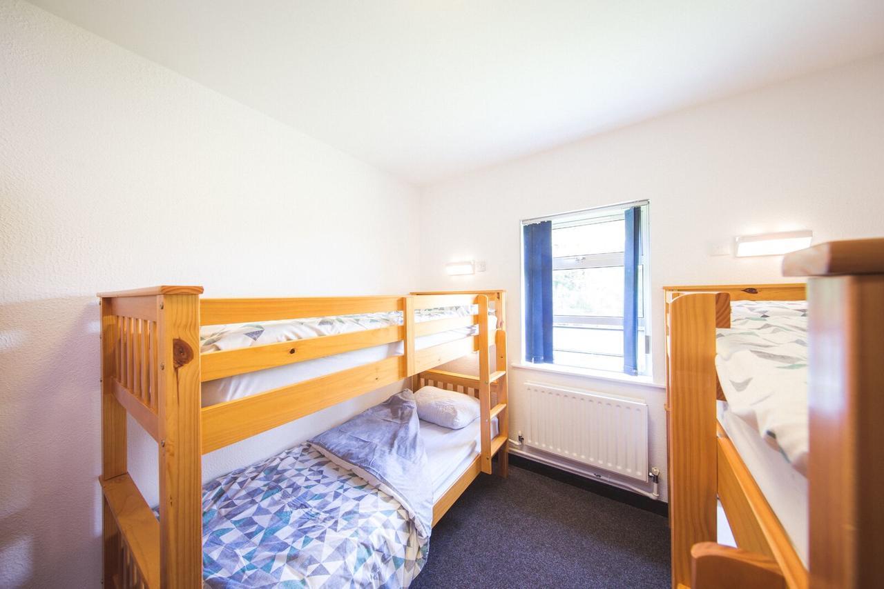White Park Bay Youth Hostel Балинтой Екстериор снимка